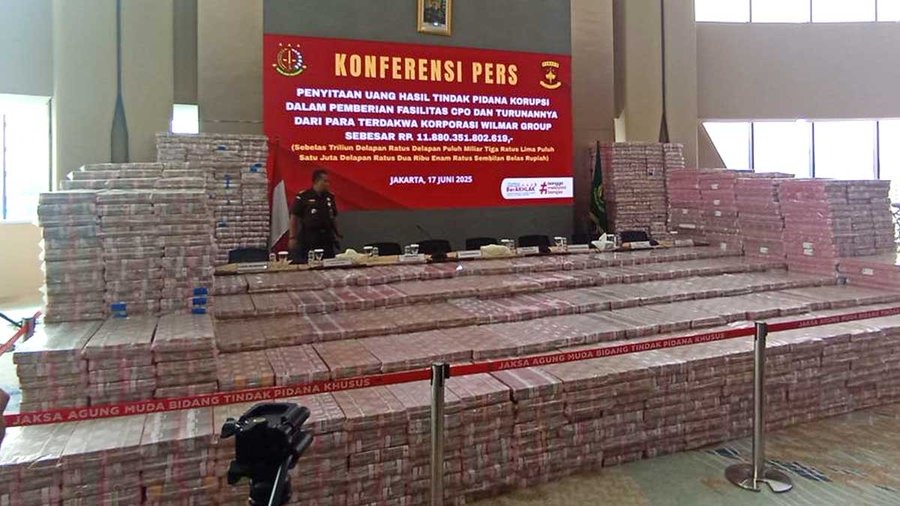 Kejagung Sita Uang Rp11,8 Triliun Hasil Korupsi CPO berhasil disita dari korporasi Wilmar Group dan lima anak usahanya. (X@Yosep9199)